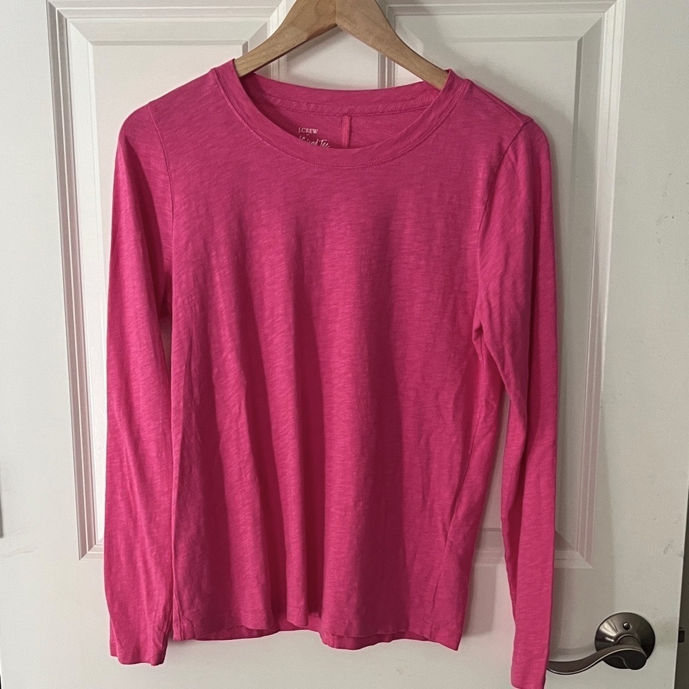 J. Crew Girlfriend tee 100% Cotton Pink and Long Sleeve Sz small
